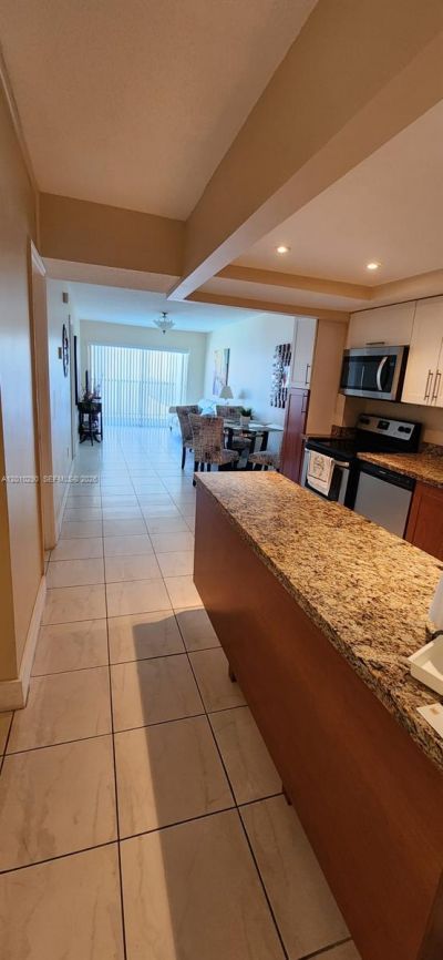 201 178th Dr , Unit 416, Sunny Isles Beach, FL 33160 Photo