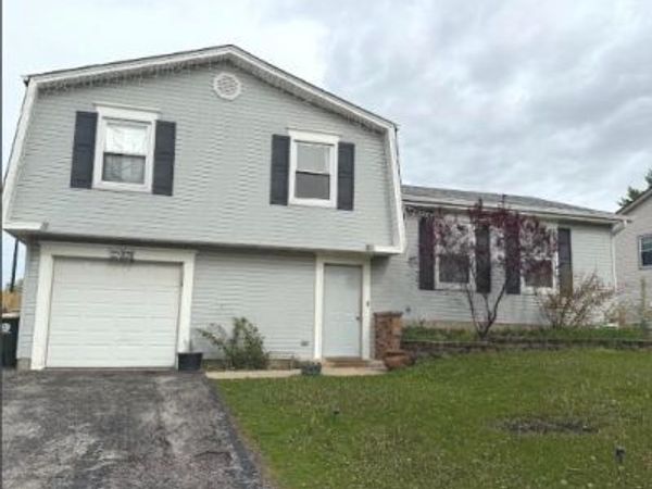 1469 William Clifford Lane , Elk Grove Village, IL 60007