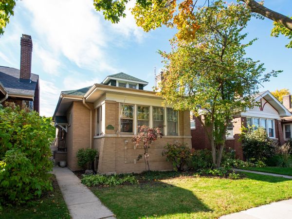 6614 N Talman Avenue , Chicago, IL 60645