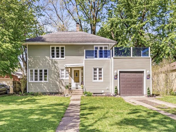 1821 College Street, South Bend, IN 46628