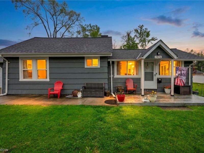 7476 Pinehurst Drive, Mentor on the Lake, OH 44060 Photo 1