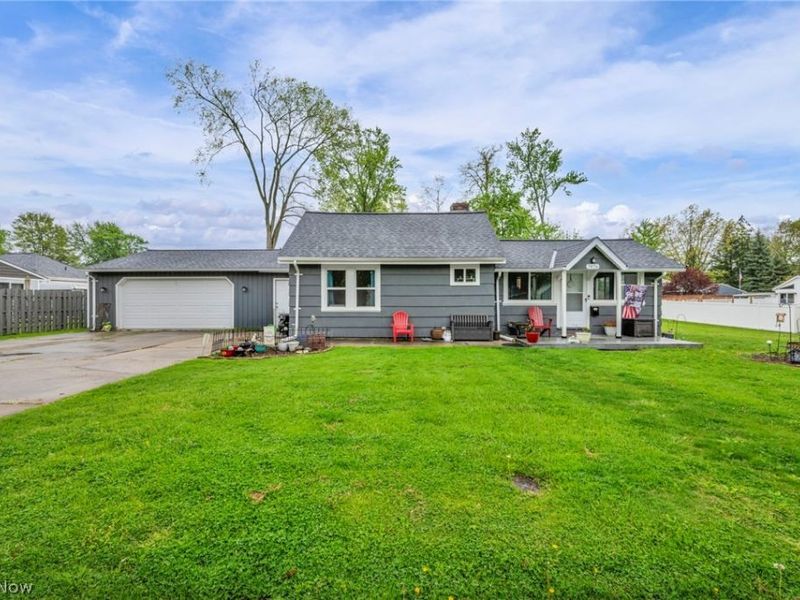 7476 Pinehurst Drive, Mentor on the Lake, OH 44060 Photo 4