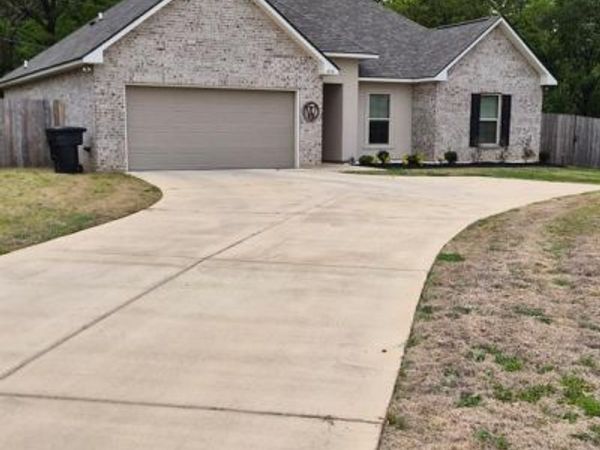 4074 Jayce Michael Drive , Shreveport, LA 71107