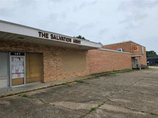 147 E Stoner Avenue , Shreveport, LA 71101