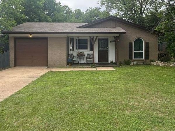 8232 Richard Street, White Settlement, TX 76108