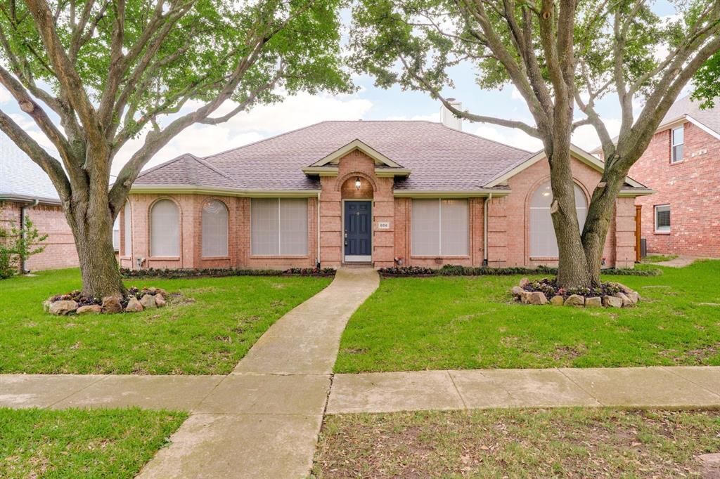 806 Green Apple Drive, Garland, TX 75044 Main Photo