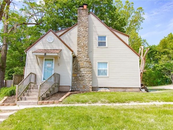 219 S FRONT Street, Pleasant Hill, MO 64080