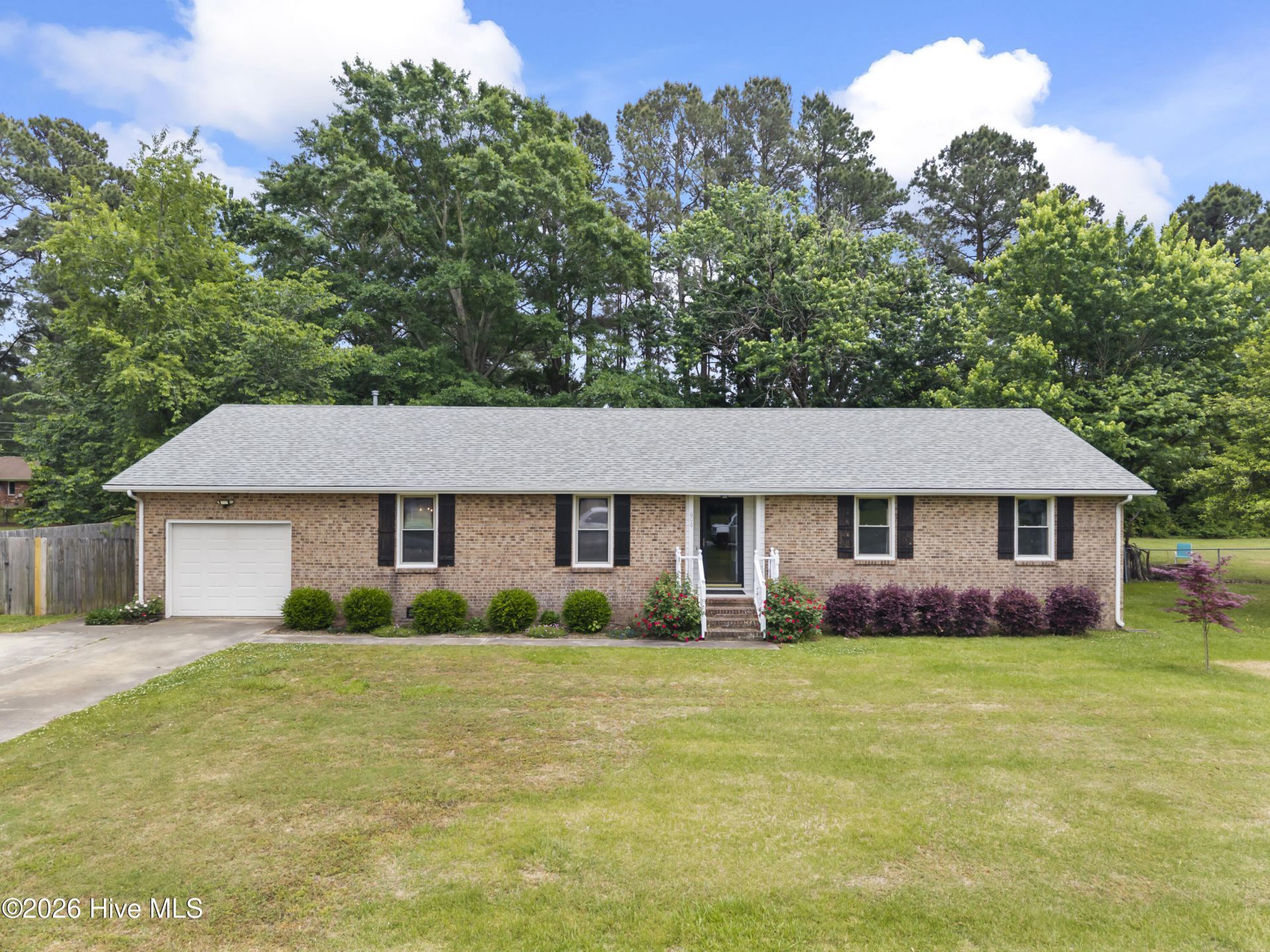 606 Forest Hill Circle, Elizabeth City, NC 27909 Main Photo