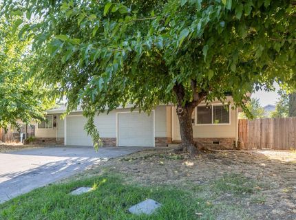 6325-6327 San Benito Way, Citrus Heights, CA 95610 Photo