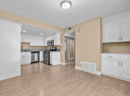 6325-6327 San Benito Way, Citrus Heights, CA 95610 Photo