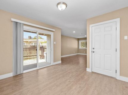 6325-6327 San Benito Way, Citrus Heights, CA 95610 Photo