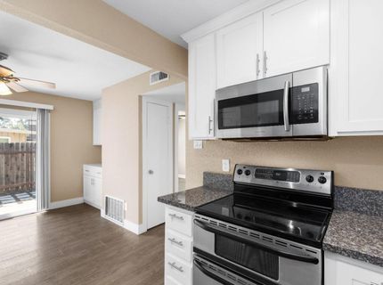 6325-6327 San Benito Way, Citrus Heights, CA 95610 Photo