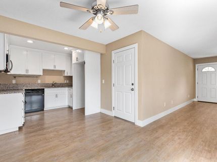 6325-6327 San Benito Way, Citrus Heights, CA 95610 Photo