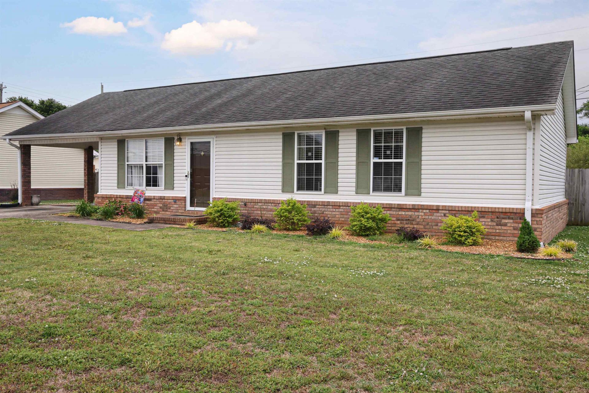 203 Sheridan Ave, Muscle Shoals, AL 35661 Main Photo