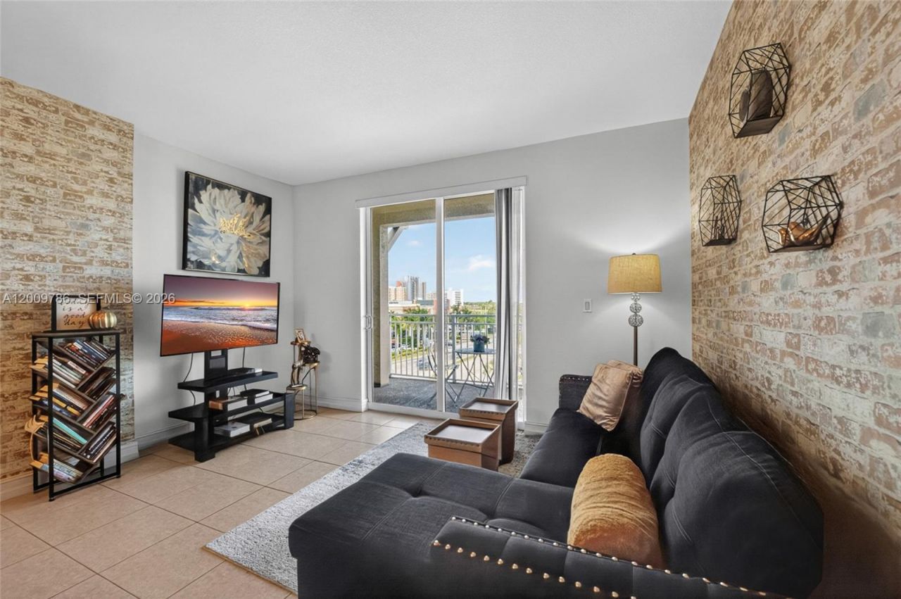 7266 SW 88th St , Unit A403, Miami, FL 33156 Photo