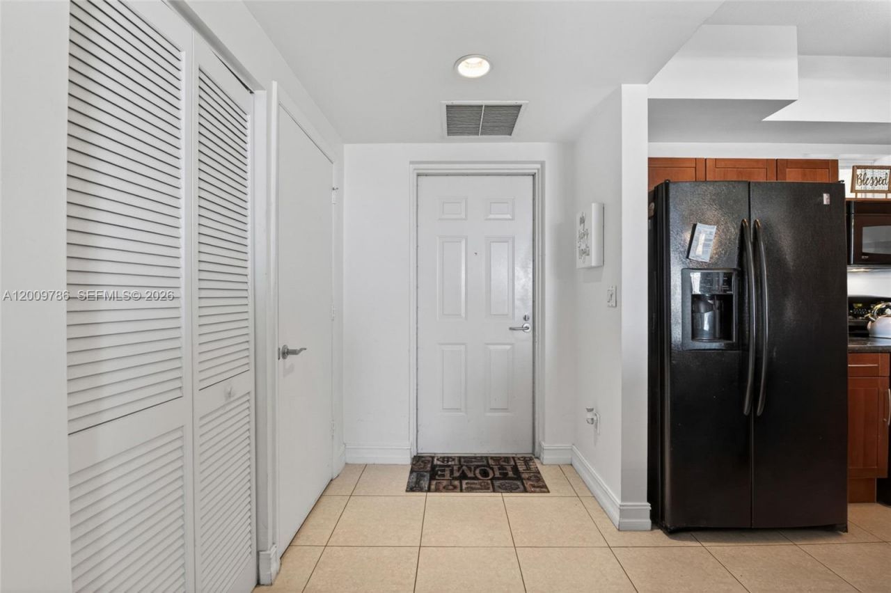 7266 SW 88th St , Unit A403, Miami, FL 33156 Photo