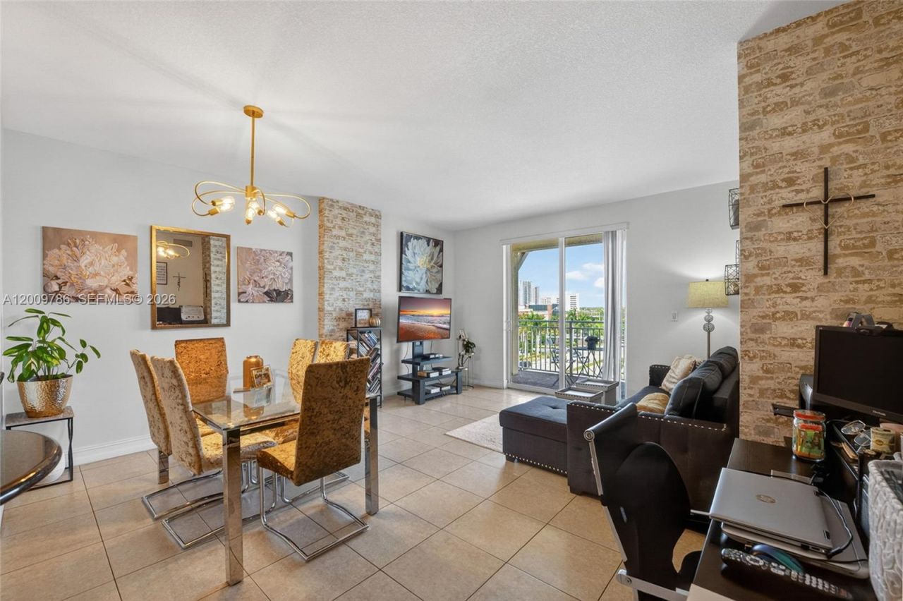 7266 SW 88th St , Unit A403, Miami, FL 33156 Photo