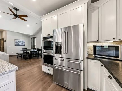 2308 Oregon Avenue, South Lake Tahoe, CA 96150 Photo