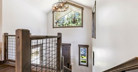 2308 Oregon Avenue, South Lake Tahoe, CA 96150 Photo