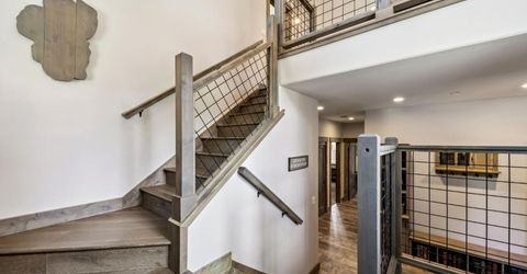 2308 Oregon Avenue, South Lake Tahoe, CA 96150 Photo