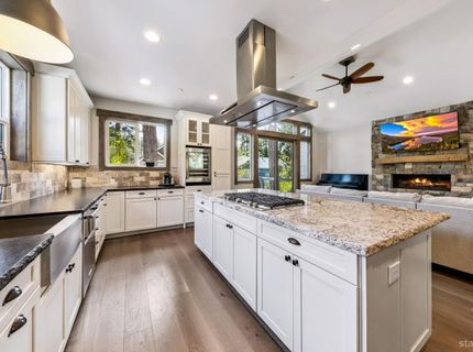 2308 Oregon Avenue, South Lake Tahoe, CA 96150 Photo