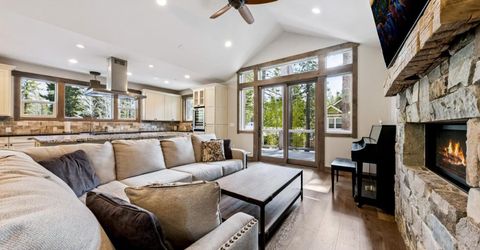 2308 Oregon Avenue, South Lake Tahoe, CA 96150 Photo