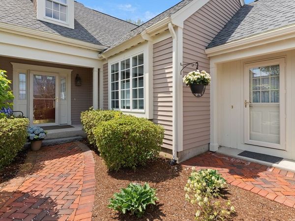 61 Great Hill Drive, Unit 61, Topsfield, MA 01983