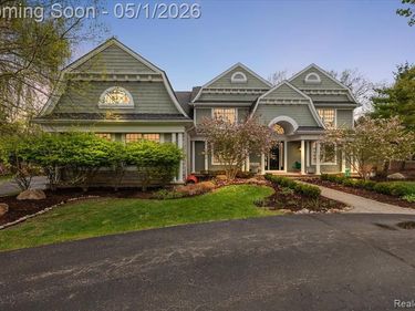 30405 Stonegate Drive, Franklin Vlg, MI 48025