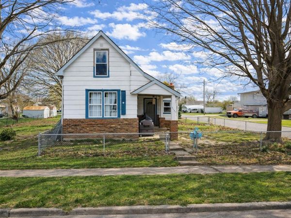 2422 N B Street, Elwood, IN 46036