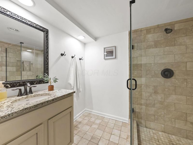 3517 La Rochelle Drive , Columbus, OH 43221 Photo 23