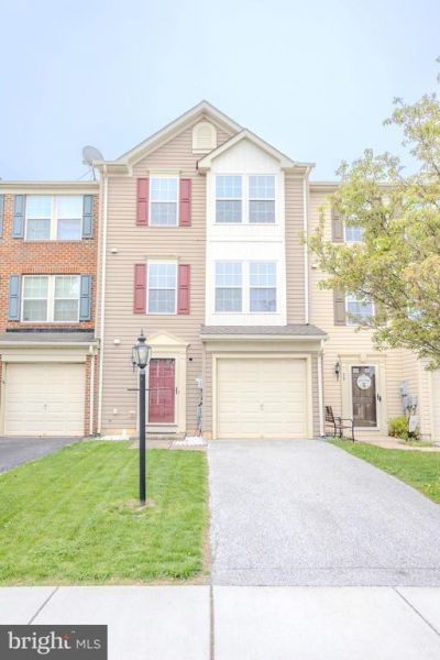 16 Forest View Terrace, Hanover, PA 17331 Main Photo
