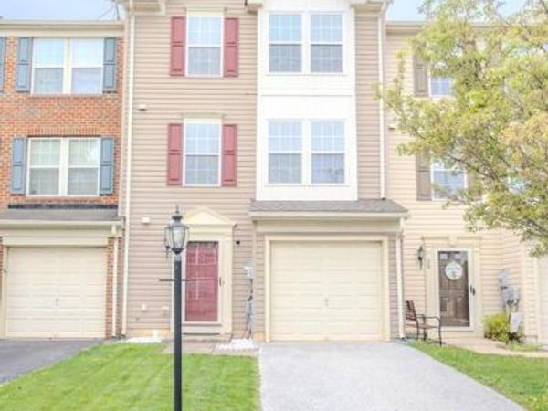 16 FOREST VIEW TERRACE, HANOVER, PA 17331