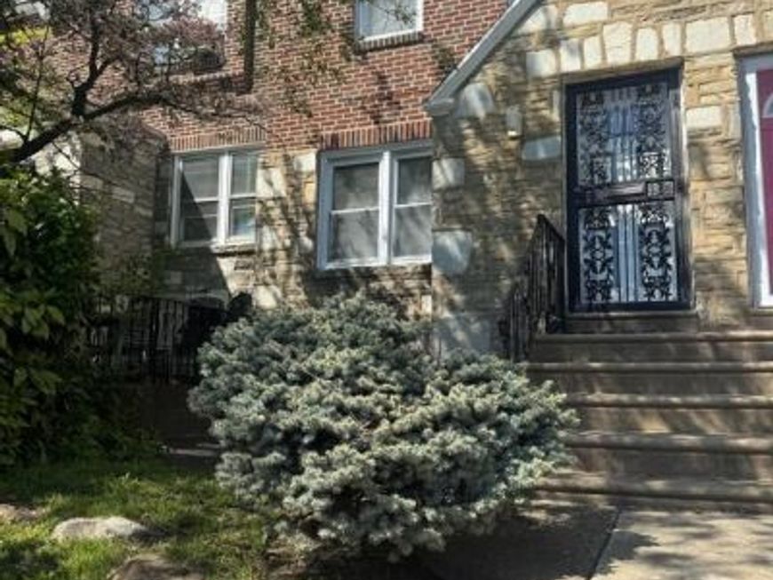 181 E Walnut Park Drive, Philadelphia, PA 19120 Main Photo