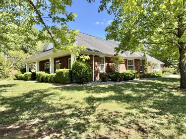 205 Chestnut Oak Drive, Somerset, KY 42503