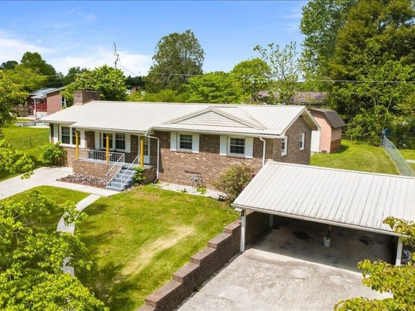 322 Shoreline Circle, LaFollette, TN 37766