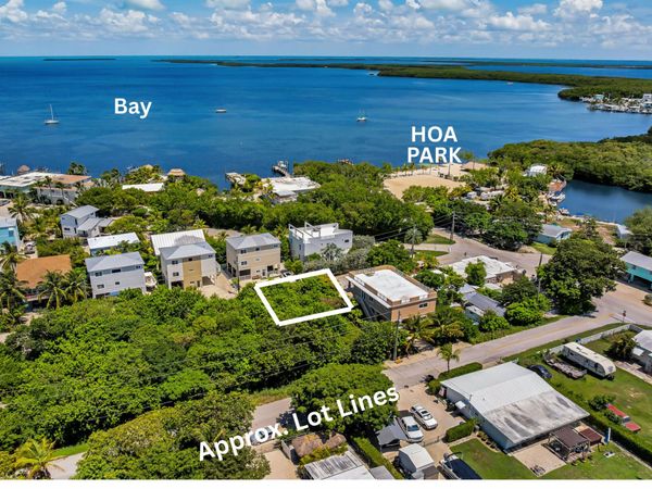 Lake View Drive, KEY LARGO, FL 33037