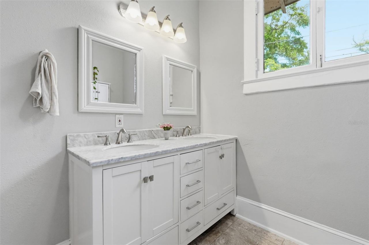 3907 N Tampa Street, Tampa, FL 33603 Photo