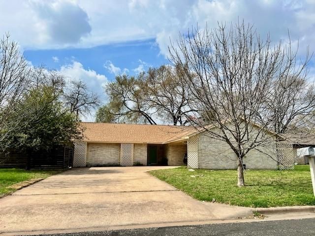 8006 Pinedale Cv, Austin, TX 78757 Main Photo