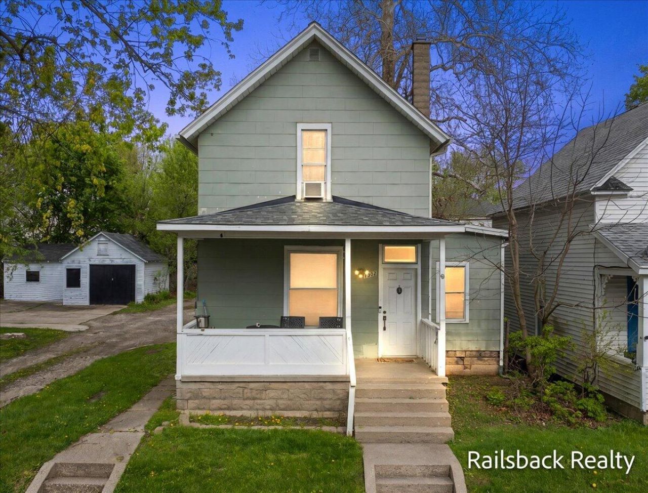 1302 Ford Avenue Ne, Grand Rapids, MI 49505 Main Photo