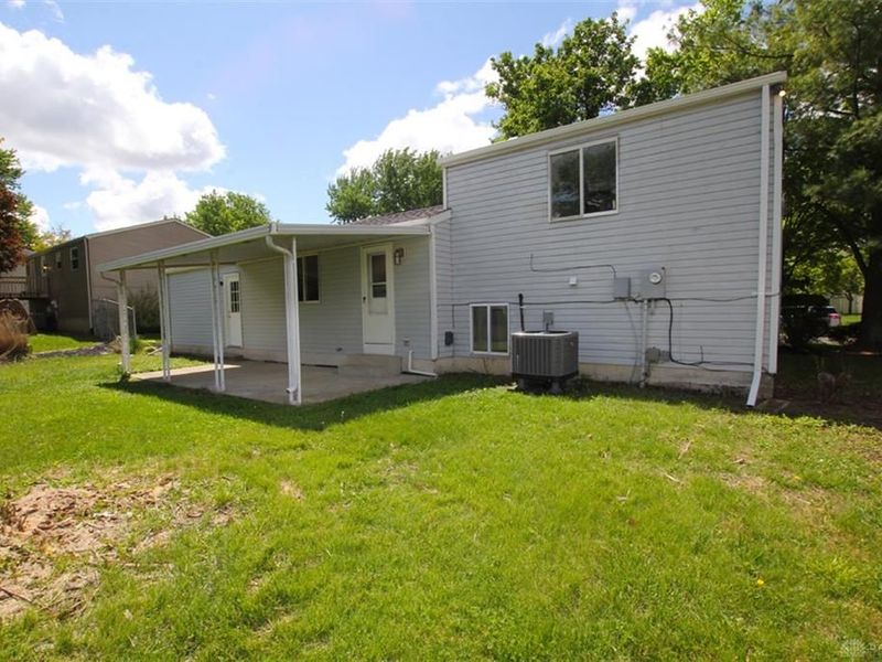 5917 Summersweet Drive, Clayton, OH 45315 Photo 5