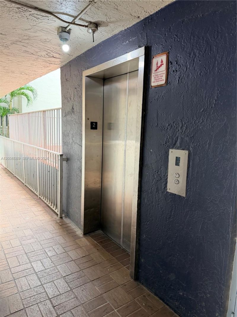 10090 NW 80th Ct, Unit 1203, Hialeah Gardens, FL 33016 Photo