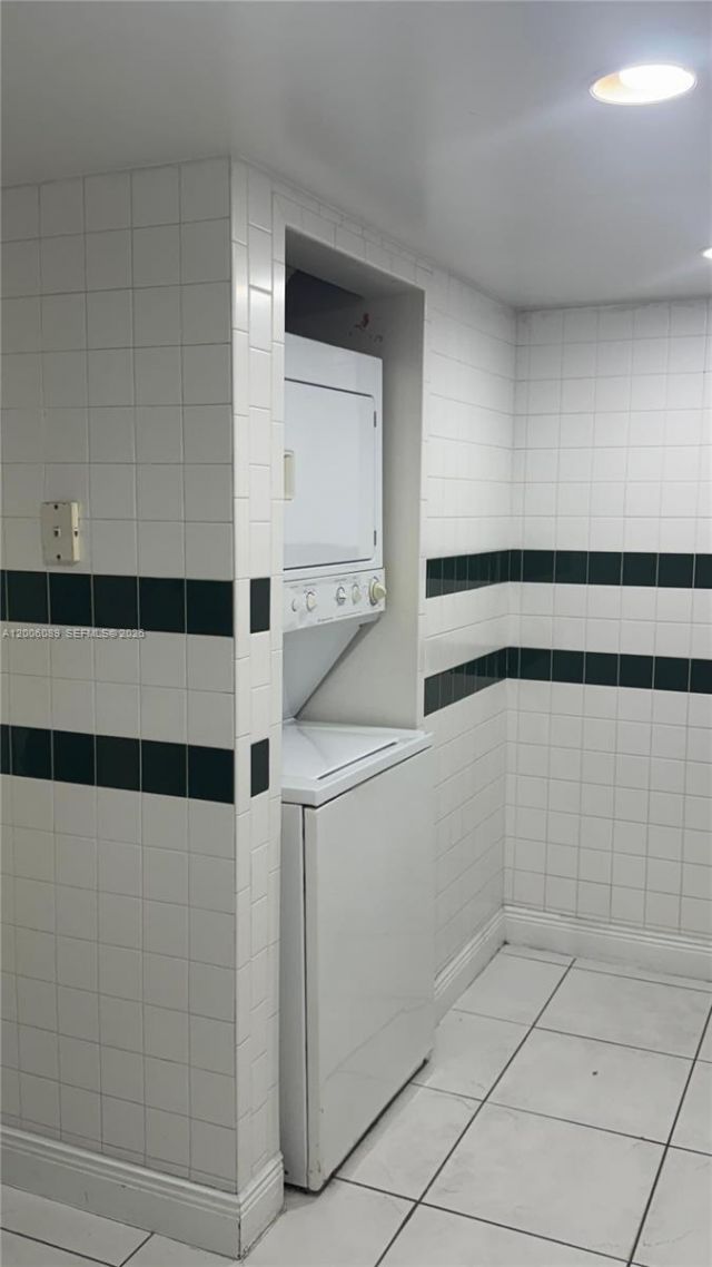10090 NW 80th Ct, Unit 1203, Hialeah Gardens, FL 33016 Photo