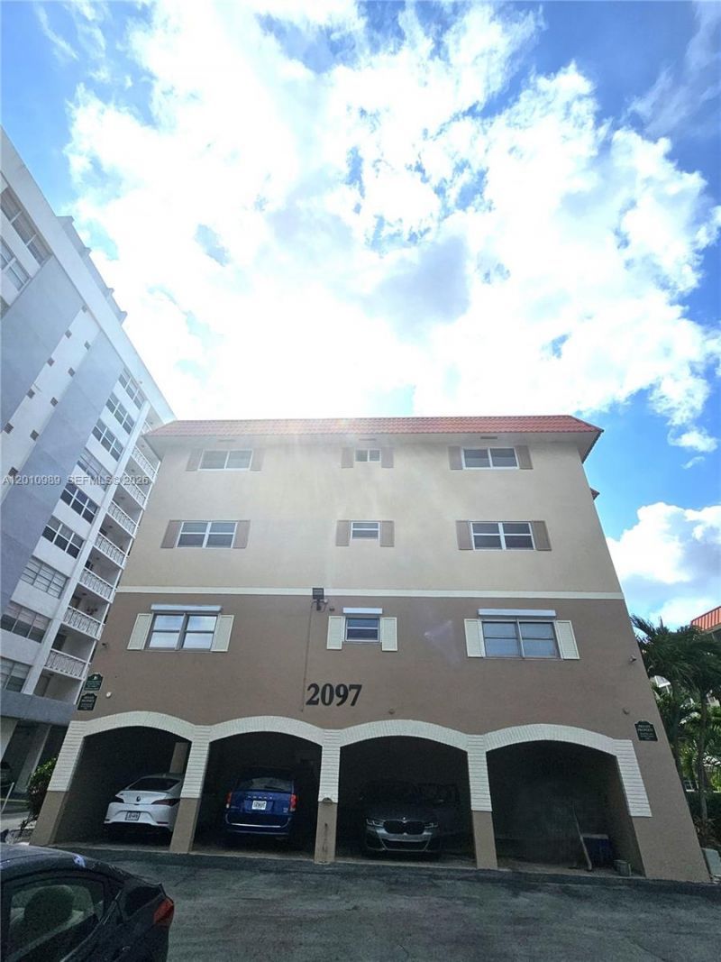 2097 S Ocean Dr, Unit 305, Hallandale Beach, FL 33009 Photo