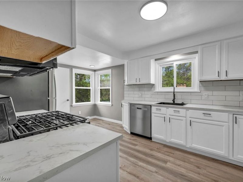 17900 Hicks Road, Walton Hills, OH 44146 Photo 17