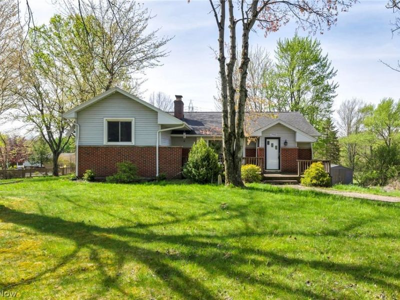 17900 Hicks Road, Walton Hills, OH 44146 Photo 2