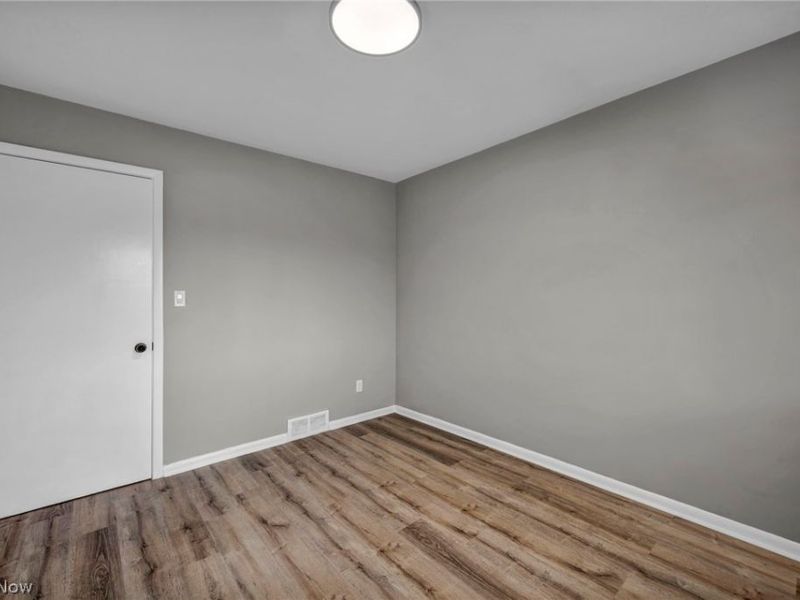 17900 Hicks Road, Walton Hills, OH 44146 Photo 23