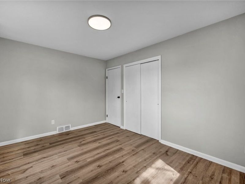 17900 Hicks Road, Walton Hills, OH 44146 Photo 29
