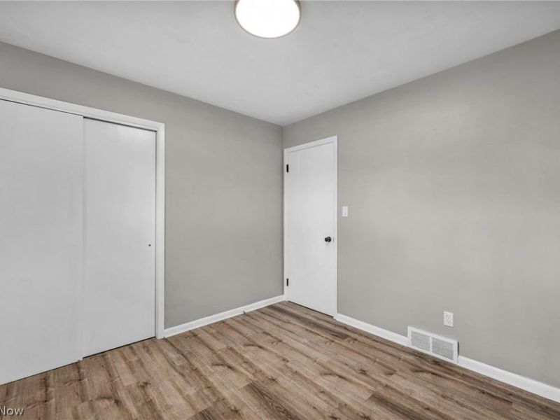 17900 Hicks Road, Walton Hills, OH 44146 Photo 31