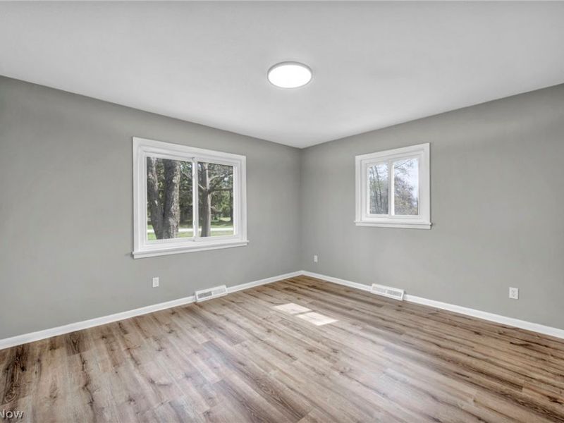 17900 Hicks Road, Walton Hills, OH 44146 Photo 34