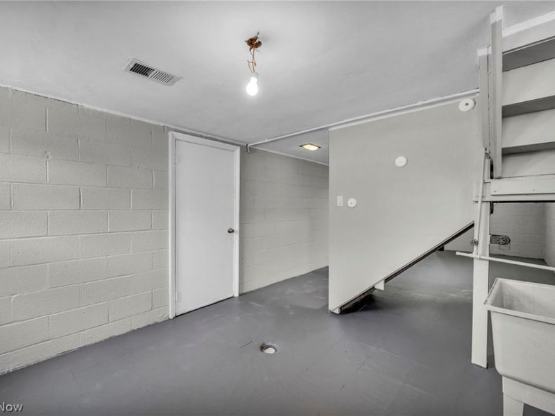 17900 Hicks Road, Walton Hills, OH 44146 Photo 38